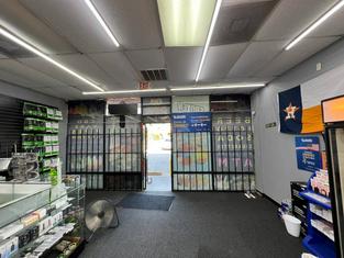 GetCoins - Bitcoin ATM - inside of Karma Smoke Shop