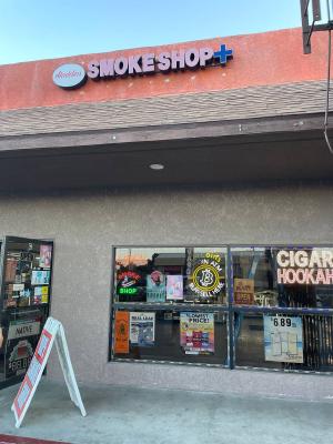 GetCoins Bitcoin ATM in Aladdin's Smoke Shop, Cathedral City