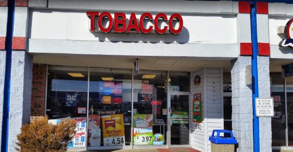 GetCoins Bitcoin ATM in Benny's Cigarettes, Aurora